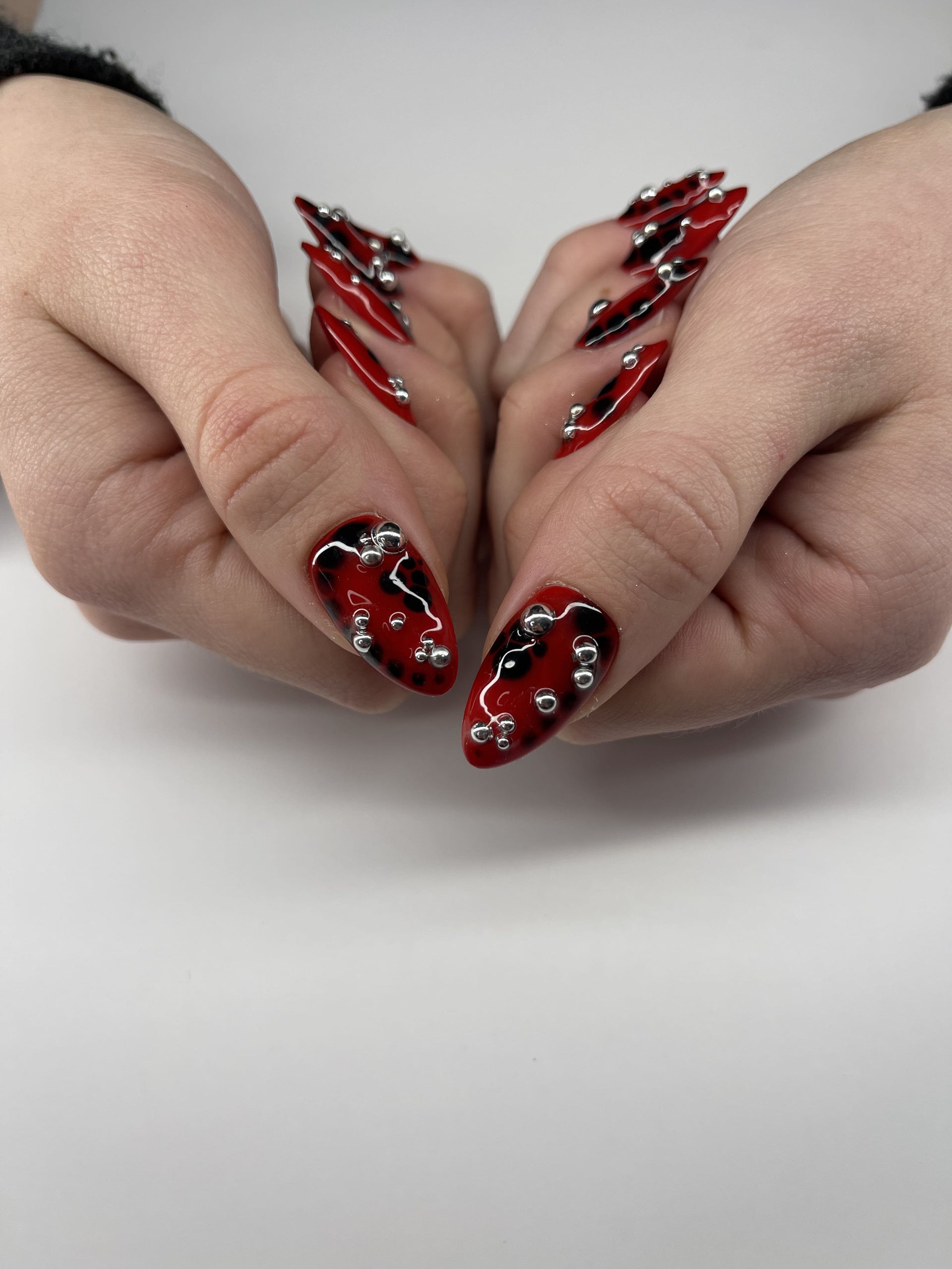 Red Seduction Shaunails