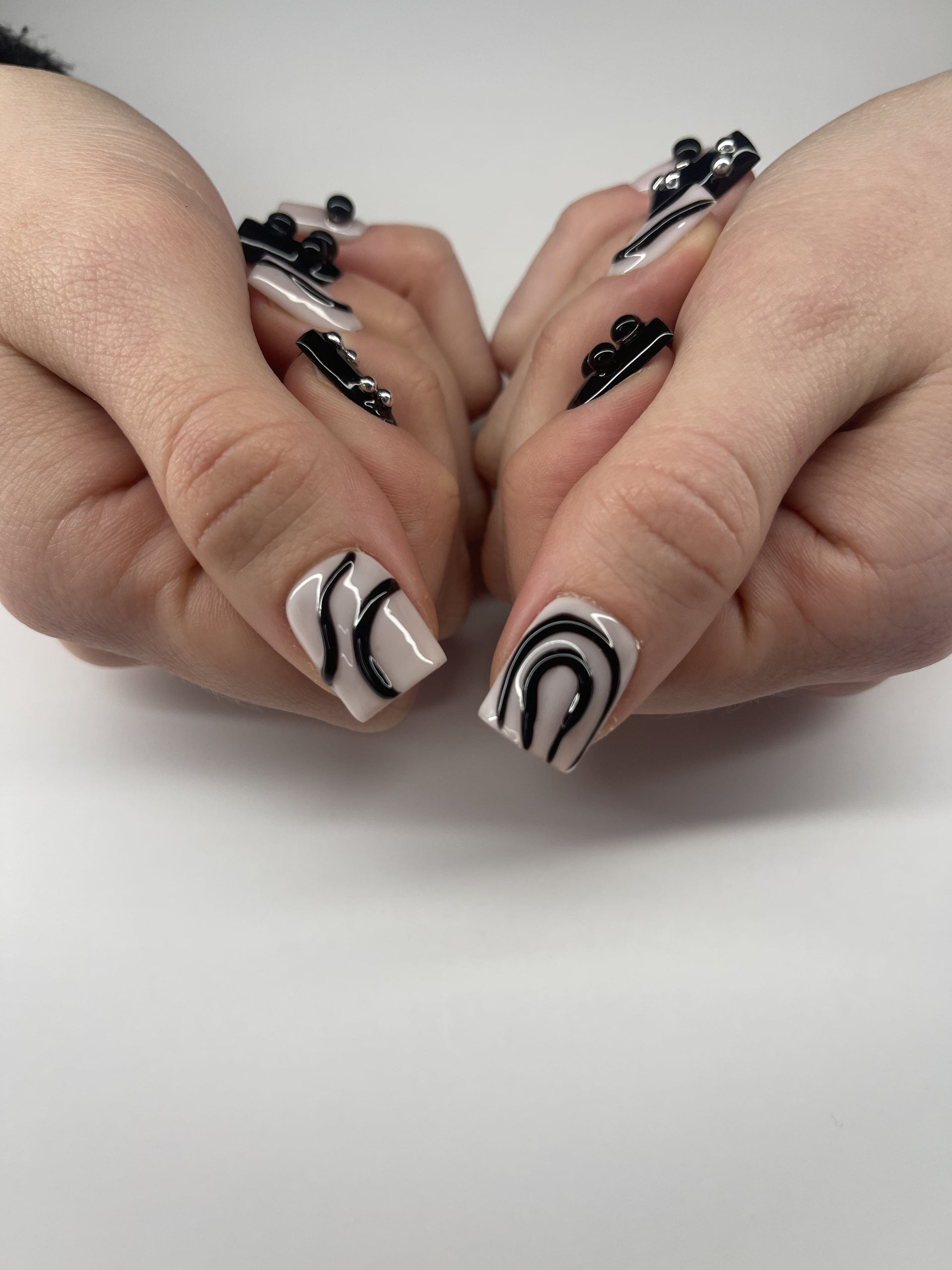 Back to Black Shaunails