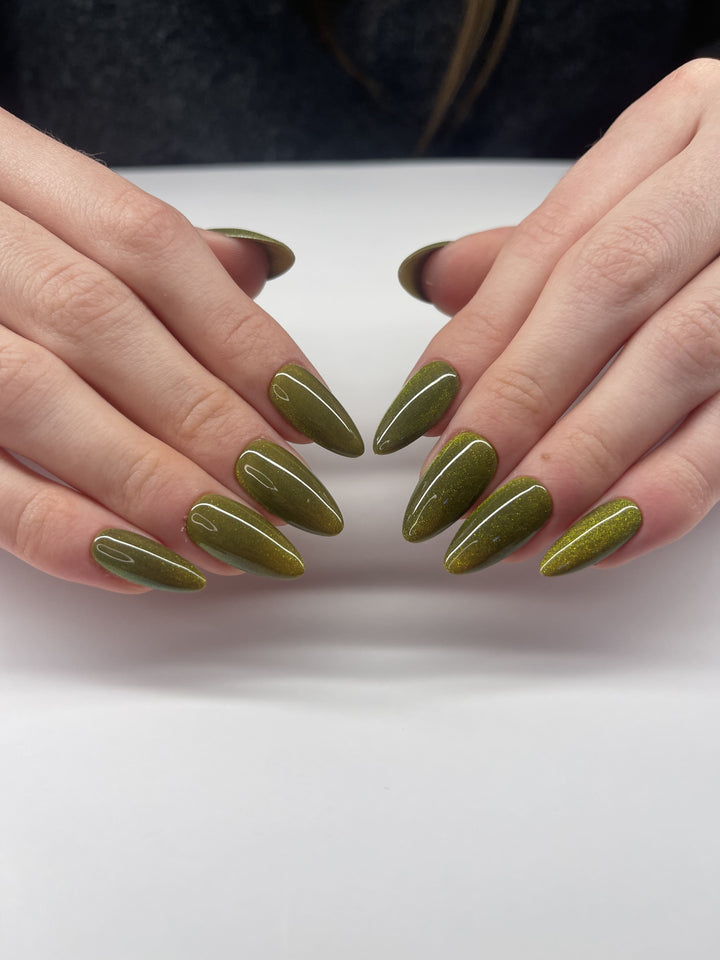 Magnetic Olive Shaunails
