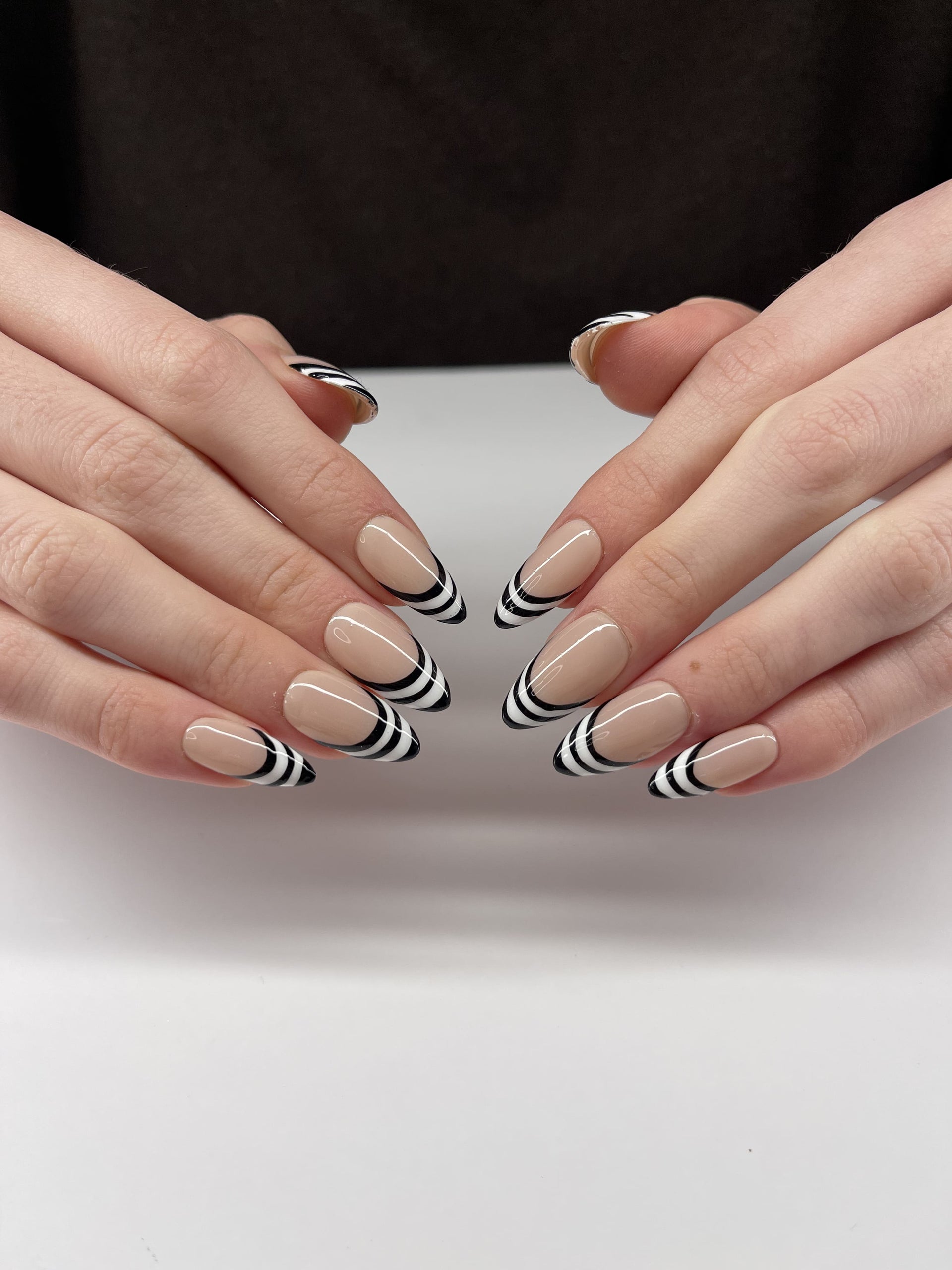 French  Stripe Shaunails