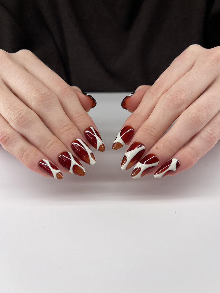 Soft Graphic Shaunails