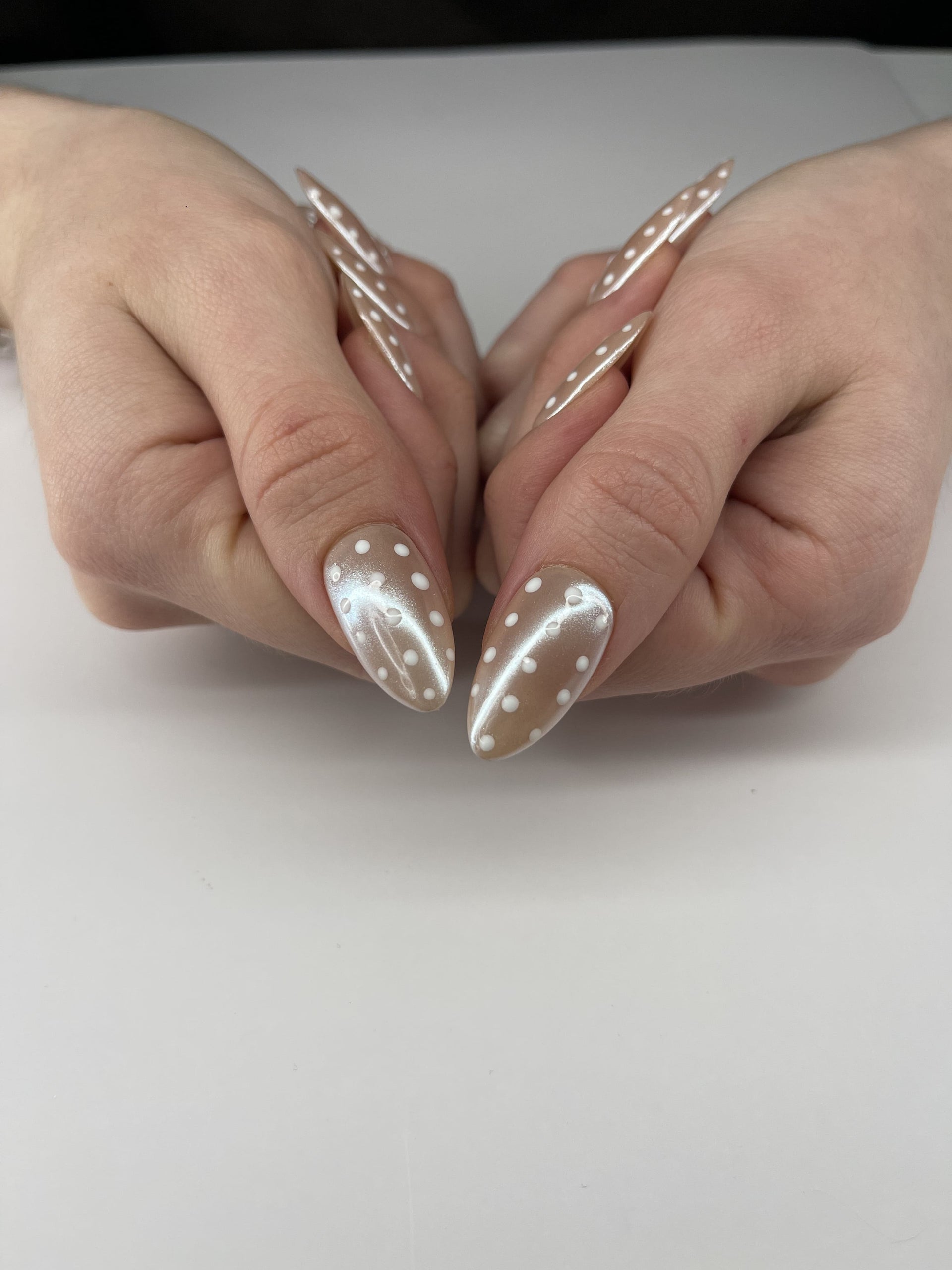 Glazed polka Shaunails